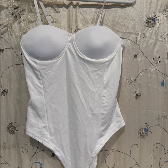 Other - White Strapless Bodysuit